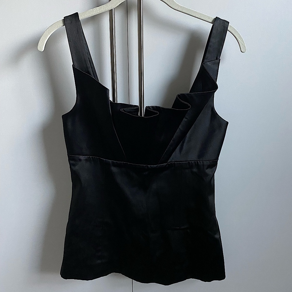 🖤ALICE + OLIVIA Satin Top!